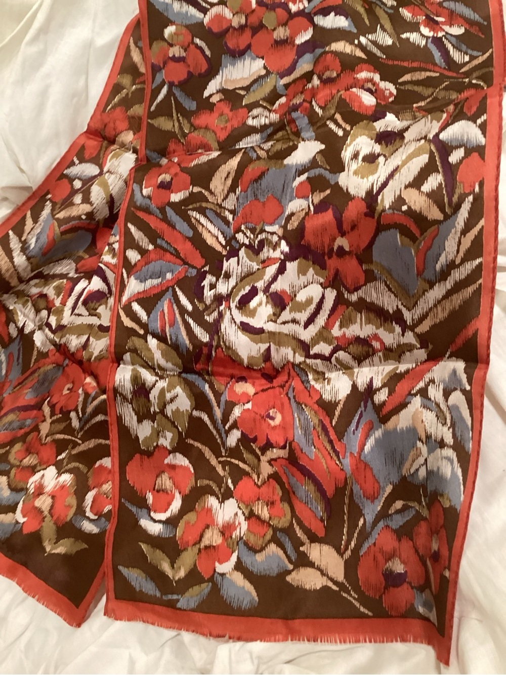 VTG equestrian themed Pure silk scarf - Picture 6 of 6